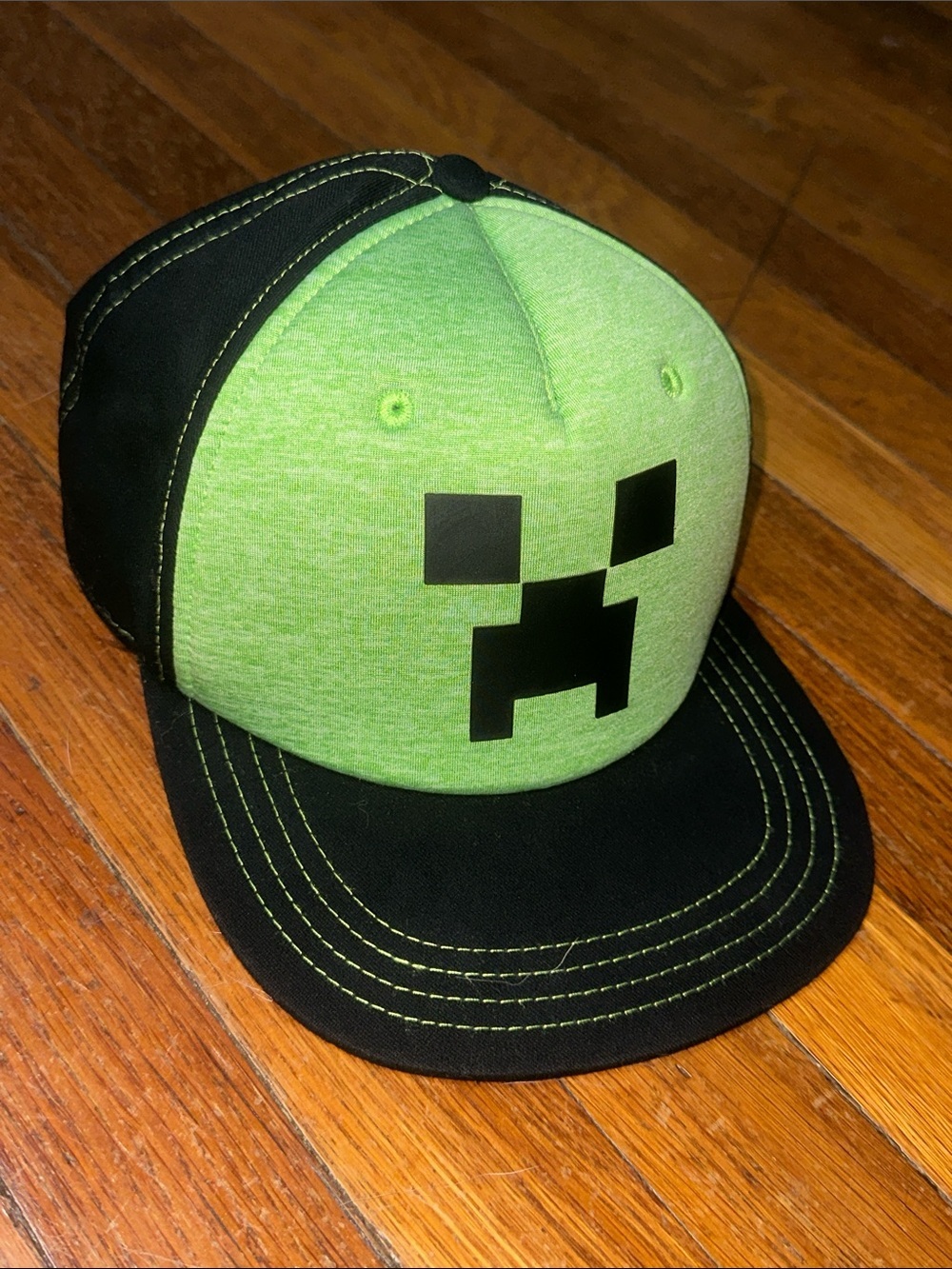 Minecraft Green & Black Creeper Snapback Hat, Youth One Size